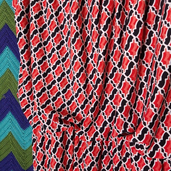 Nwot! Unique printed red & black dress - Picture 4 of 7